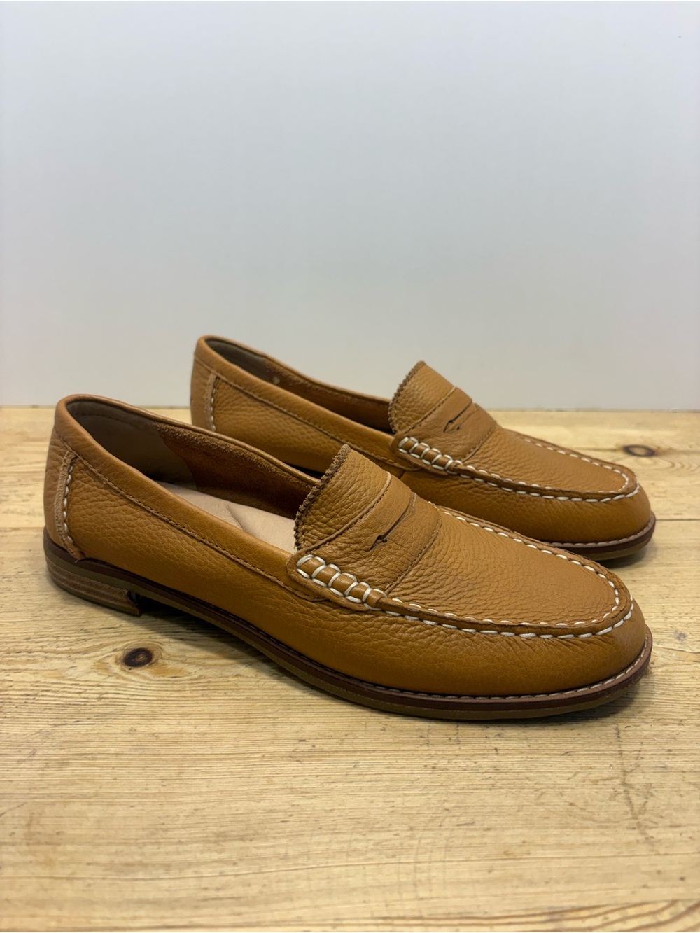 Sperry || Womenβs Seaport Penny Leather Loafers Sz 8